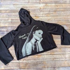 H&M Girls Oversized Cropped printed hoodie Ariana Grande Gray